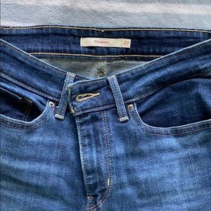 Levi’s 711 Skinny Jeans